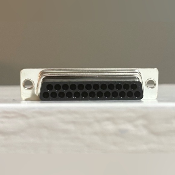 New RoHS 100 Piece Empty Crimp Housings- 25 Pin Male Lot - Picture 3 of 6